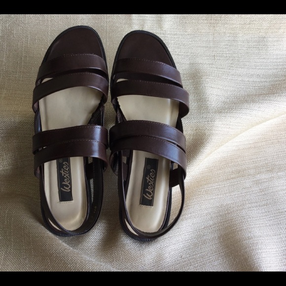 BROWN SANDALS  NEW w/ box - Picture 1 of 5